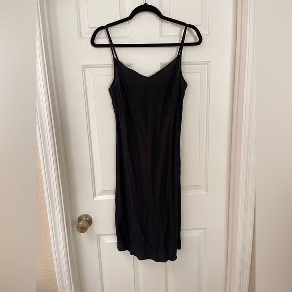 NWT FALL ARRIVAL STUNNING DESIGNER BLACK & WHITE MIDI DRESS-XS - Picture 13 of 17